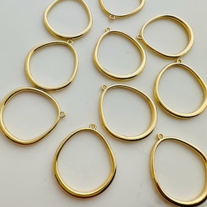 10 x Gold Plated Geometric Ring Links  - 28x33mm