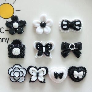 20 mixed resin flower cabochons, without hole