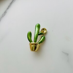 1 Pcs Blank Cactus Brooch 7mm Setting  - 35x22mm - Without Pearl