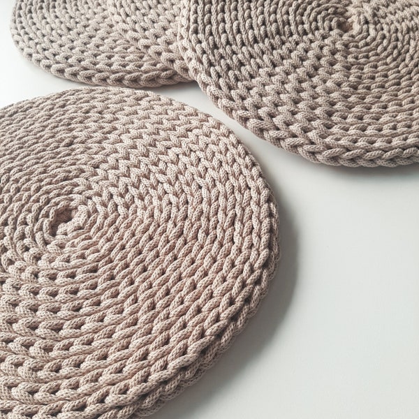 Set of 6 crocheted placemats, natural tablemats, decorating pads available in many colors, Cotton placemats, table decoration