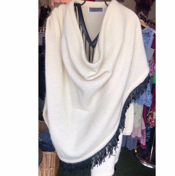 Ladies 1980's mohair wool cape