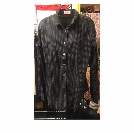 Woman’s Haines & Bonner Shirt