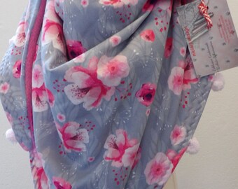 niciart Designer WOMEN'S SCARF Winter Triangular Scarf Triangular Cloth Wrap Scarf BW Jersey & Fleece light grey pink FLOWERS fixable