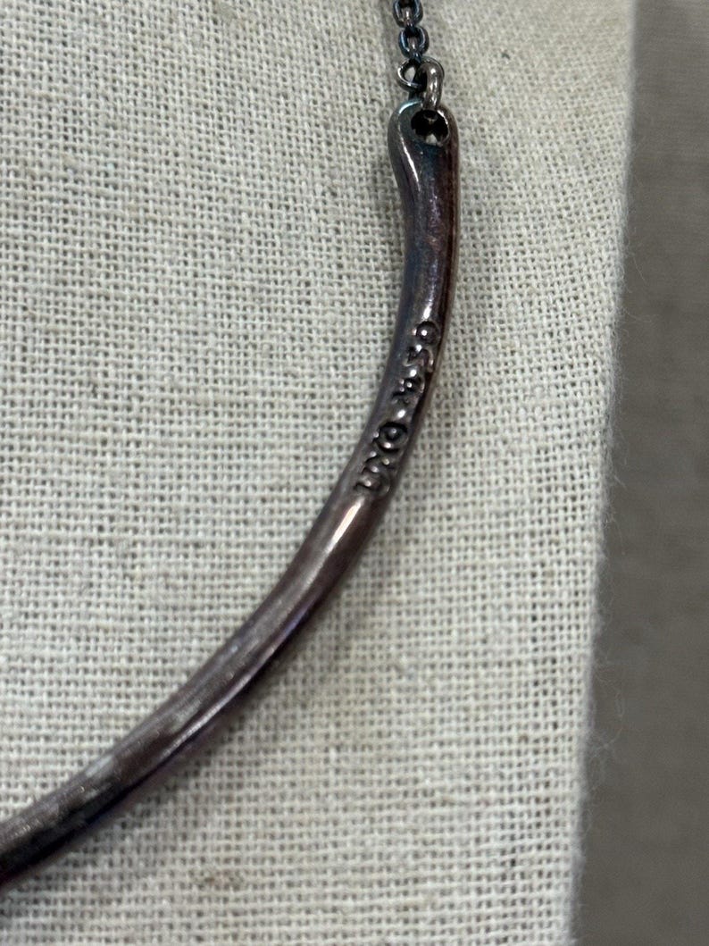 Collar alma UNO de 50 MRS BEGUM en metal revestido de plata y cristales facetados imagen 5