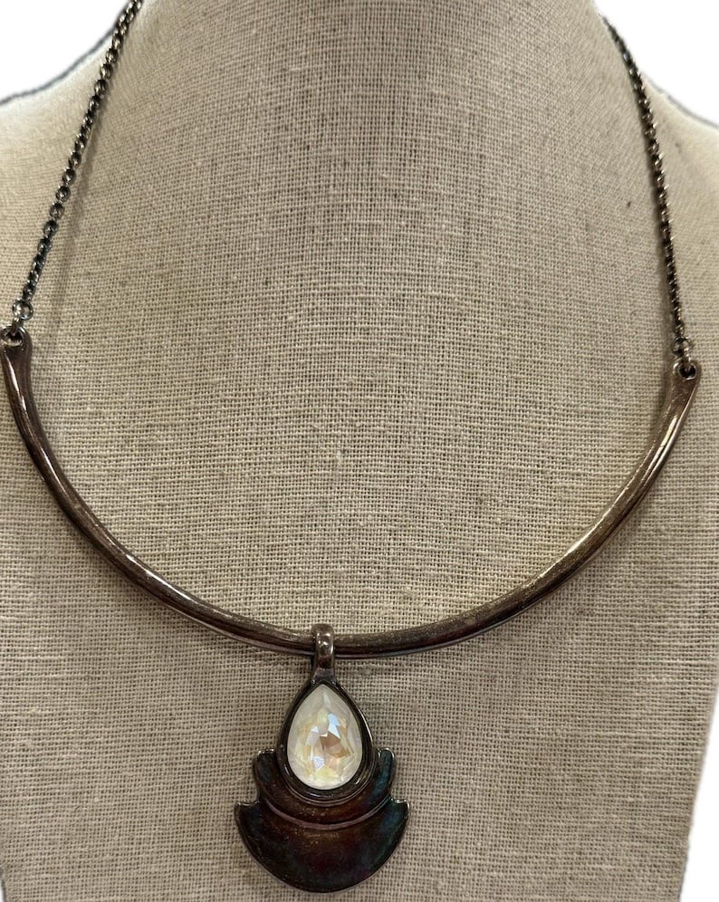 Collar alma UNO de 50 MRS BEGUM en metal revestido de plata y cristales facetados imagen 8