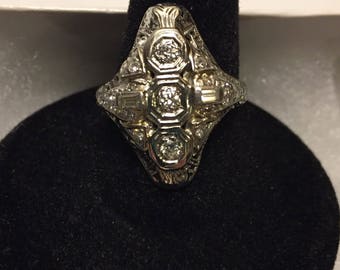 18K White Gold Art Deco Diamond Ring