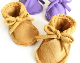 newborn shoes, newborn booties, baby girl shoes, newborn socks, baby shoes, baby boy shoes, mustard baby shoes, peruvian cotton fabric shoes