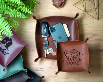 Plateau Valet en cuir, Plateau à dés personnalisé, Cadeau en cuir personnalisé, Plateau de bureau décoratif, Organisateur de bureau Monogram, Cadeaux de Noël