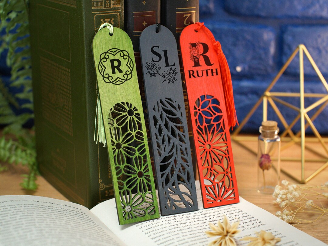 Engraved Wood Bookmark, Personalized Wooden Bookmark for Women, Cute ...