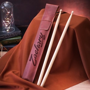 Sac personnalisé pour baguettes, Sac en cuir personnalisé pour baguettes, Cadeaux pour batteur, Étui porte-pilons gravé, Cadeau personnalisé pour musicien Marron