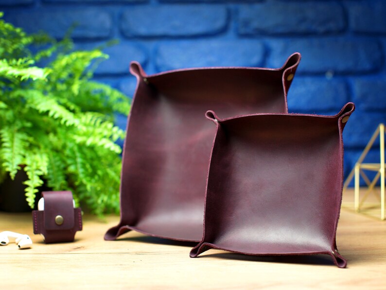 Vassoio di ritiro e riconsegna auto personalizzato, vassoio catchall in pelle, regali personalizzati in pelle, organizzatore di scrivania da ufficio personalizzato, vassoio di ritiro e riconsegna auto inciso per uomo Marsala