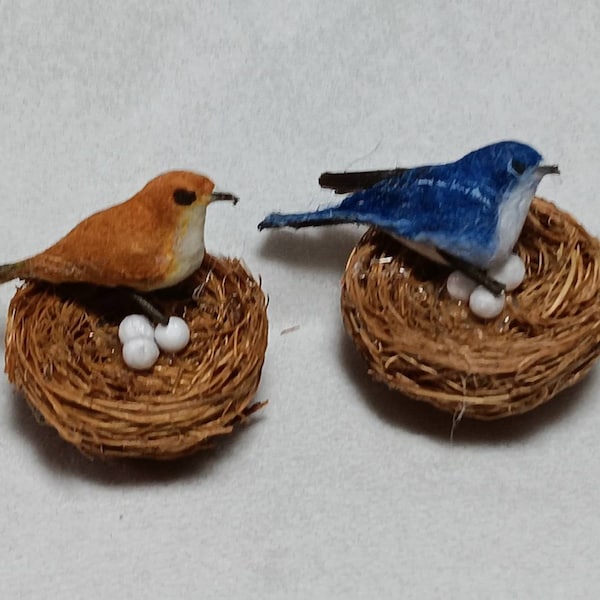 1;12 Scale Handmade Bird , Nest +3 Eggs . Dolls House Miniature garden Bird