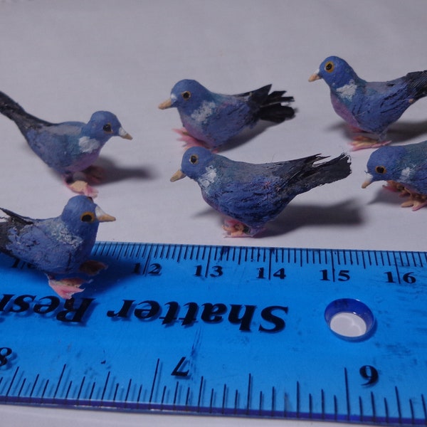 1;12 Scale 1 x Wood Pigeon Bird  Doll House Miniature Bird , Garden