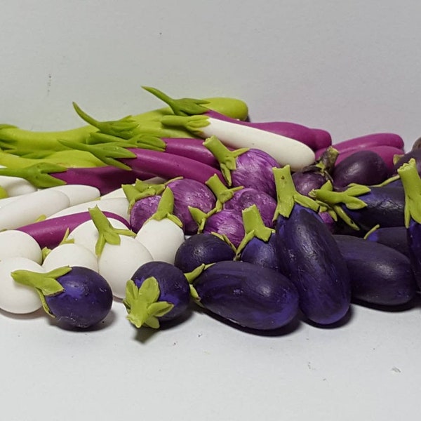 1;12 Scale Dolls House Eggplant, Aubergine Vegetable Kitchen Greengrocers Shop Accessory