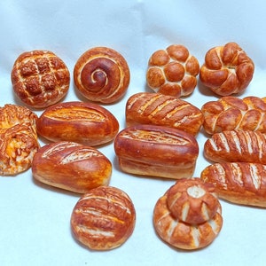 1;12 scale Handmade Miniature Bread , Dollhouse Bread, Dolls House Kitchen , Food
