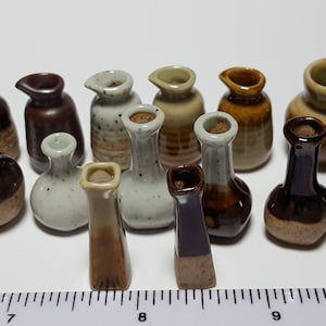 Ceramic Vase 1:12 Scale Dolls House Miniature Ornament Accessor