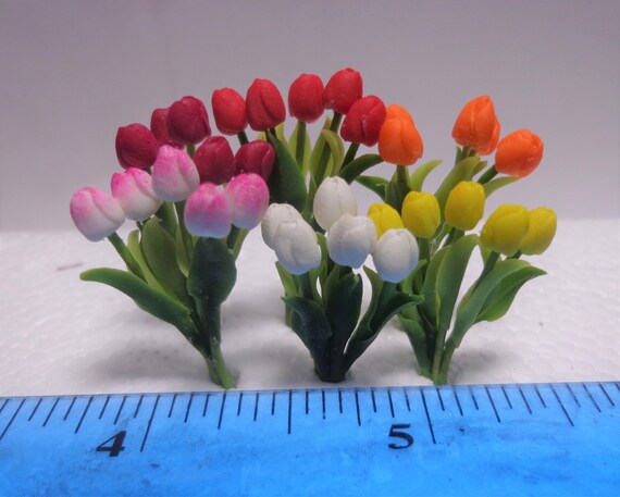 Escala 1:12 Tulipanes & NARCISOS Cama de jardín de flores tumdee casa de muñecas en miniatura de L53 