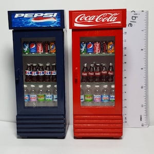 1:12 Scale Dolls House Coca Cola Cooler, Pepsi Cooler Coke Drink Accessory
