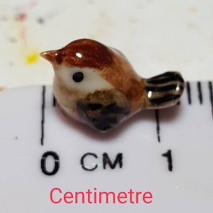 Smallest Tiny Miniature Wren Ceramic Garden Bird Hand Painted Collectable Ceramic Pet ,Ornament image 4