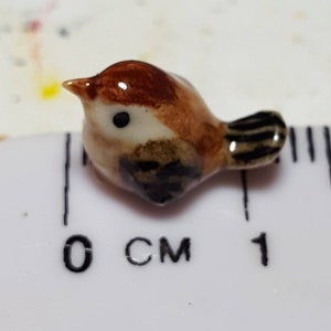 Smallest Tiny Miniature Wren Ceramic Garden Bird Hand Painted Collectable Ceramic Pet ,Ornament image 6