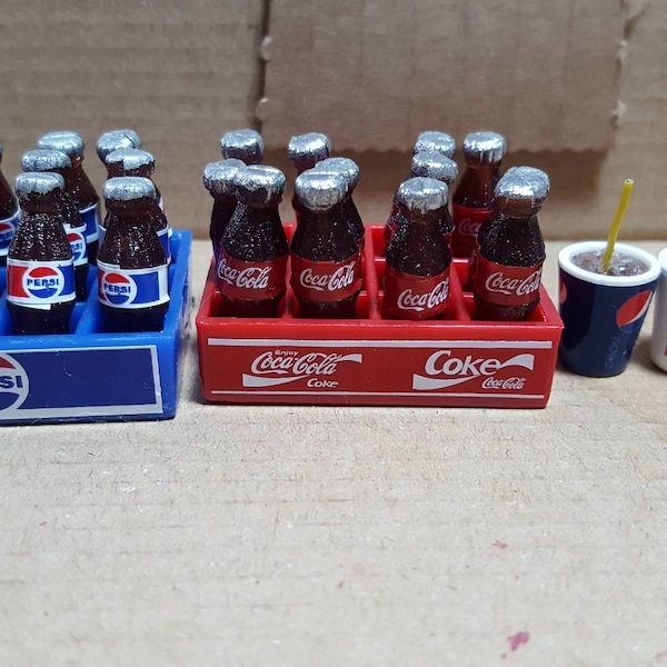 1:12 Puppenhaus Coca Cola Drink, 12 Cola, 12 Pepsi Flaschen In einer Kunststoffkiste, Drink