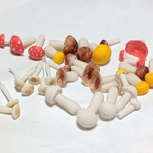 112 Scale Dolls House Mushrooms , Toadstools Dollhouse Garden image 10