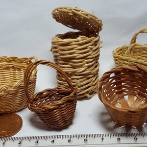 Handmade Wicker Baskets Dolls house Miniature