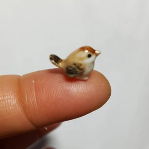 Smallest Tiny Miniature Wren Ceramic Garden Bird Hand Painted Collectable Ceramic Pet ,Ornament image 2