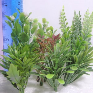 1:12 Scale Plastic Plants Dolls House Miniature Garden . Plant