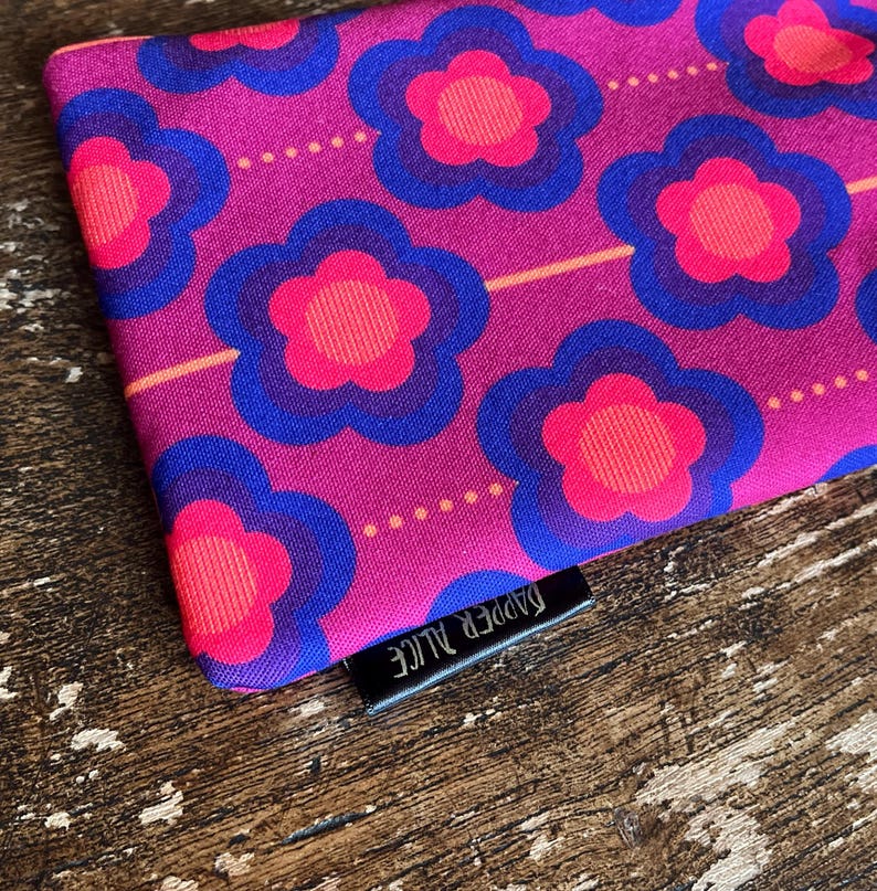 Phone Pouch/ Mobile Wallet. Floral Protective iPhone Sleeve/ Accessory