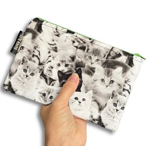 Bolsa com zíper, pequena bolsa de maquiagem/estojo de lápis. Gatinhos retrô, gatos kitsch, carteira/bolsa fofa e kawaii com zíper. Presente divertido e inovador para amantes de animais.