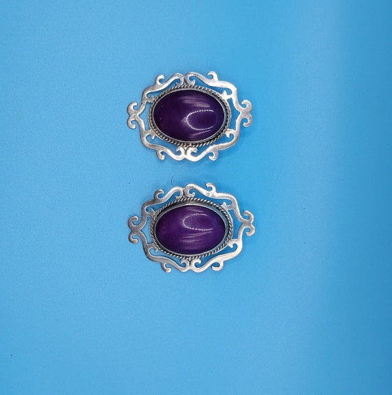 Vintage Sterling Silver and Purple Agate Stone Ear