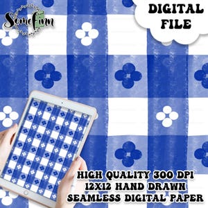 Pode incluir: Papel digital sem costura com um padrão xadrez vichy azul e branco e detalhes florais. A imagem inclui o texto "DIGITAL FILE" e "HIGH QUALITY 300 DPI 12X12 HAND DRAWN SEAMLESS DIGITAL PAPER". Um tablet exibe o mesmo padrão.