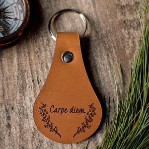 Carpe Diem Keychain, Leather Key Fob Keychain, Carpe Diem key fob with laurels
