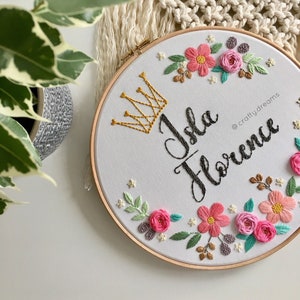 Personalized Name Embroidery Hoop, Floral Custom Name Hoop Art - Etsy UK
