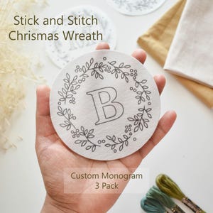 Ghirlande natalizie da ricamare con monogramma. Modelli di ricamo stampati - Confezione mista
