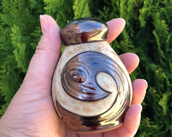 Cute Valentines Gift - Ceramic Salt Shaker, Pepper Shaker, Salt and Pepper Gift Set, Salt & Pepper Box, Artisan Kitchen Accessories