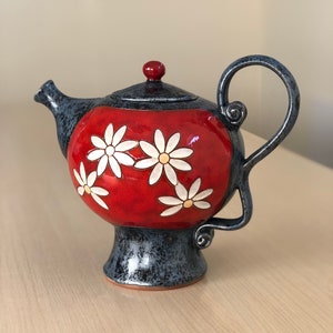 Teiera in ceramica, Teiera Daisy, Ceramica d&#39;arte, Bollitore in ceramica, Teiera unica, Regalo anniversario, Tri Ushi