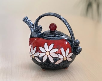 Ceramic teapot, Cute teapot, Pottery handmade kettle, Small earthenware pitcher, Daisy Teapot, Unique quirky teapot, Handmade Gift Idea