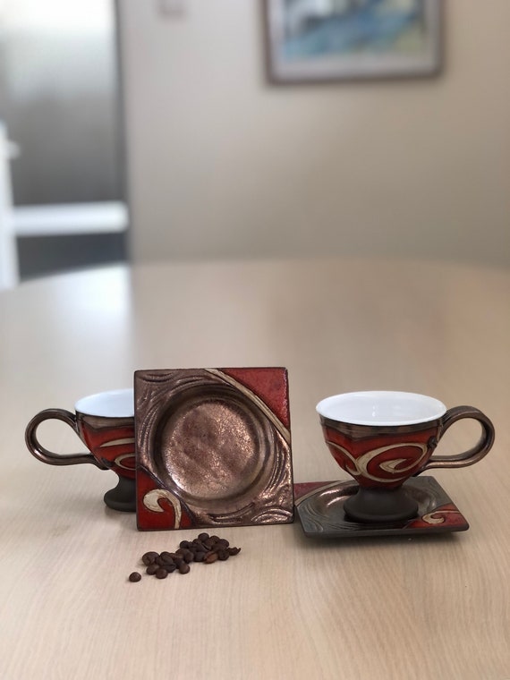 Ensemble tasse et soucoupe à café rouge, ensemble de tasse à thé en  céramique, ensemble de tasse à thé ou à café en poterie, ensemble cadeau de  Noël, poterie Triushi Studio 