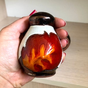 Orange Salt and Pepper Shaker, Pottery Salt Shaker, Ceramic Salt Container, Cute Mother&#39;s Day Gift