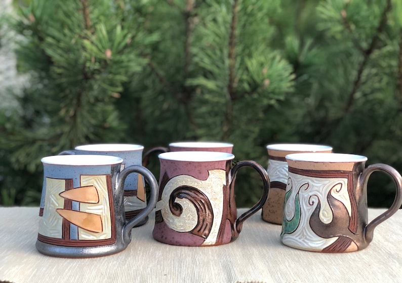 Large coffee mug, different colors and patterns