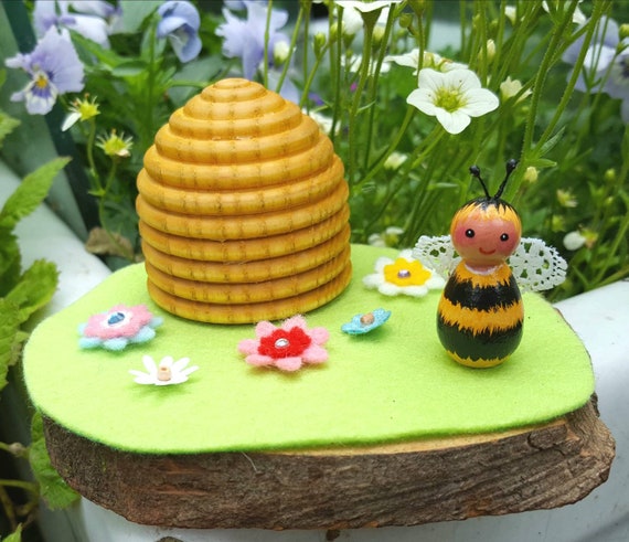 Mini Peg Puppe Bee Und Bienenstock Garten Playset Etsy
