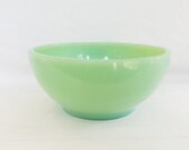 Fire King Vintage Jadeite 5 quot Chilli Bowl