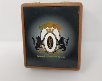 Bois de réserve « Onyx » super cool, boîte à cigares en cèdre. De superbes graphismes et des incrustations, une odeur incroyable ! N° 2 BELICOSO. Cadeau parfait !!