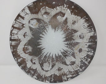 vintage 1980's Resin/Plastic Silverish Larger Platter or Charger, Textured and Just really Pretty! Navire gratuit pour abaisser les États-Unis.
