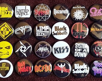 Heavy-Metal-Buttons X 24 (Set 1). Stifte. Sammler. Großhandel. Schnäppchen: 0)