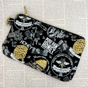 Honey Bee Pouch, Bumble Bee Zipper Pouch, Bee Purse, Honey Gifts, Honey Bee Clutch Purse, Save the Bees, Honey Bee Gifts, Cosmetic Pouch,