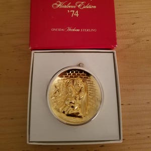 Oneida Sterling Pendant Heirloom Edition 1974 The Nativity with Necklace in Original Box