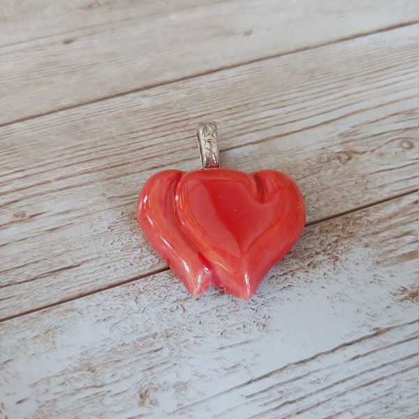 DoJo Glass - Ceramic Two Small Red Hearts